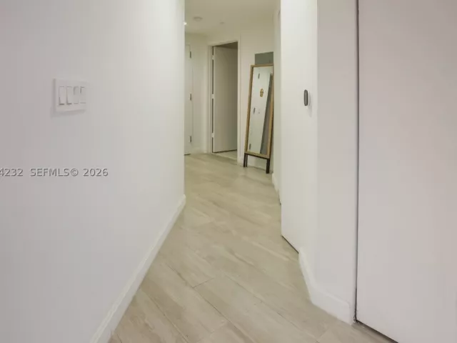 3-bedroom condo for sale in Miami - 55 SW 9th St 3906 - MondialRealty