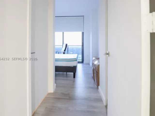 3-bedroom condo for sale in Miami - 55 SW 9th St 3906 - MondialRealty