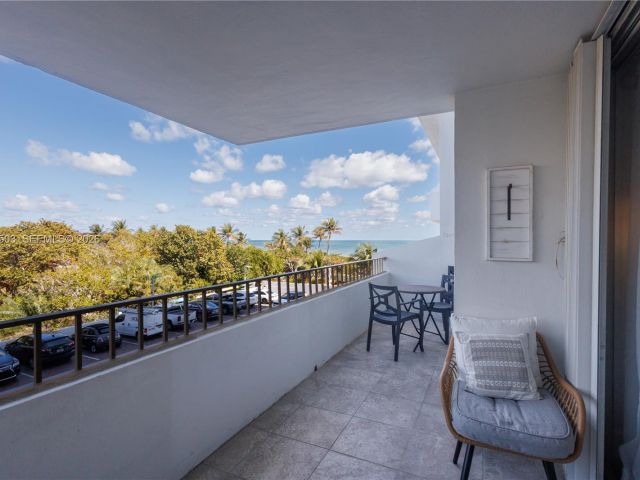 Apartment for sale  Unit #302 - photo 7426057