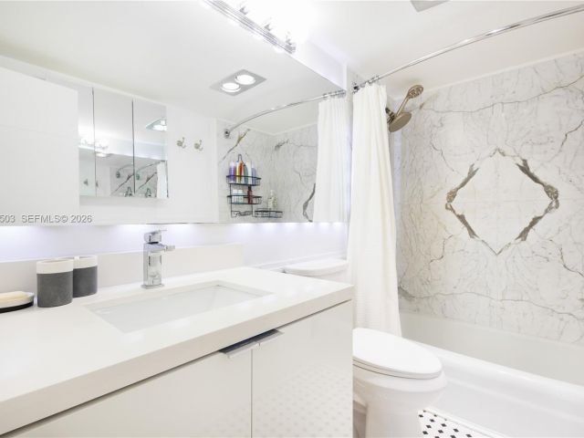 Apartment for sale  Unit #302 - photo 7426062