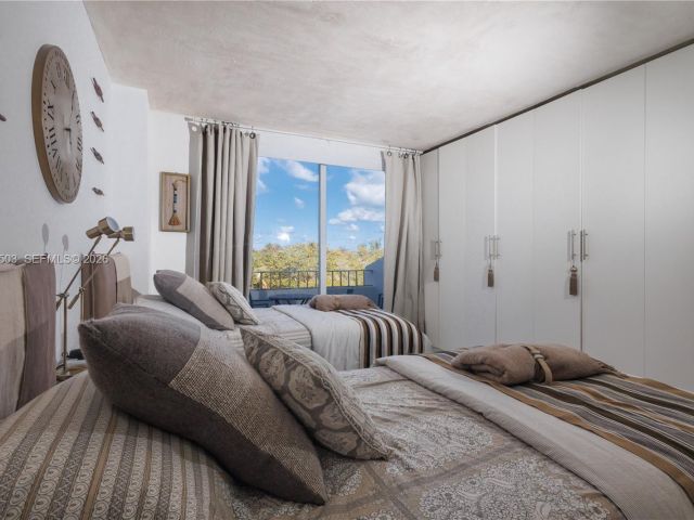 Apartment for sale  Unit #302 - photo 7426064