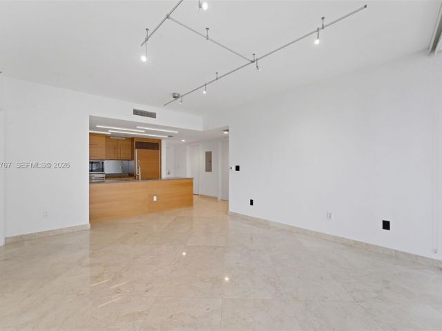 Apartment for sale  Unit #3513 - photo 7438986