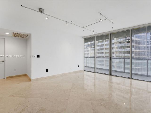 Apartment for sale  Unit #3513 - photo 7438988