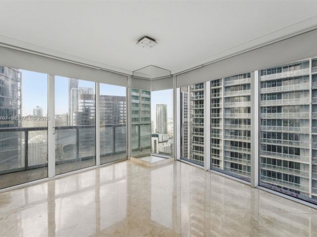 Apartment for sale  Unit #3513 - photo 7438996