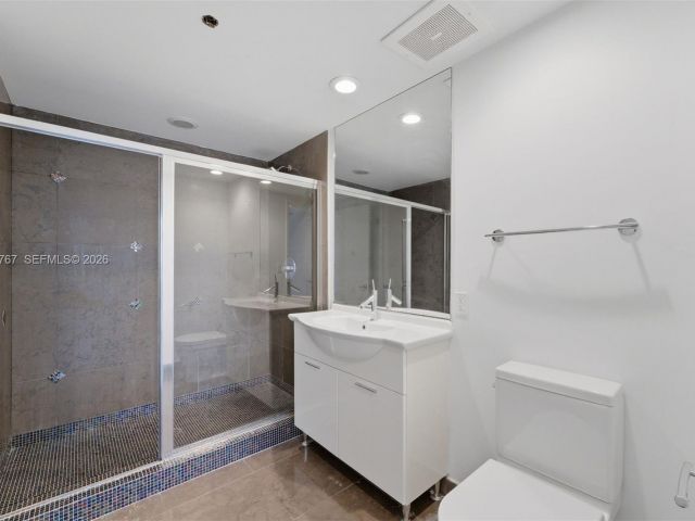 Apartment for sale  Unit #3513 - photo 7439007