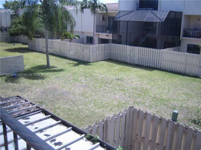 3-bedroom home for rent in Miami - 6512 KENDALE LAKES DR 903 - MondialRealty