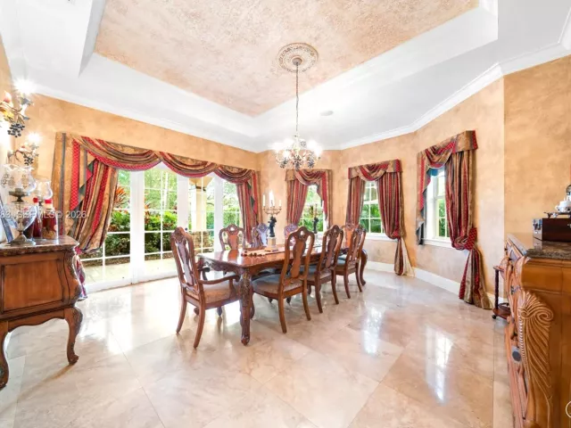 8-bedroom home for sale in Miami - 12270 SW 45th St - MondialRealty