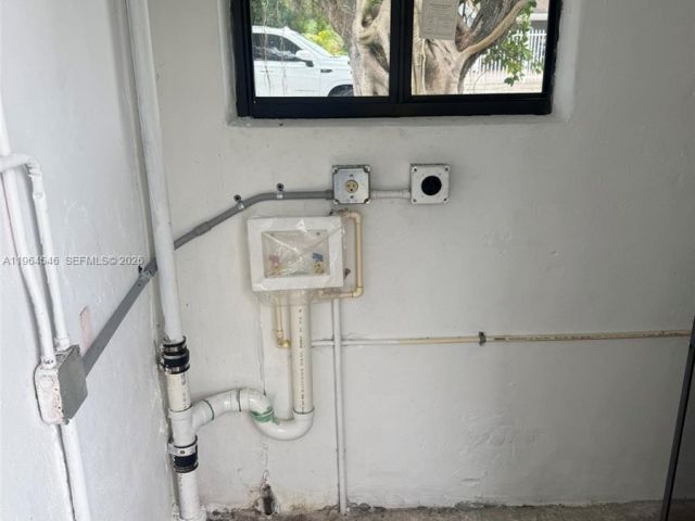 3-bedroom home for rent in Miami - 2169 NW 80th St 2169 - MondialRealty