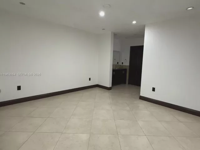 4-bedroom home for rent in Miami - 13781 SW 158th Ter 0 - MondialRealty