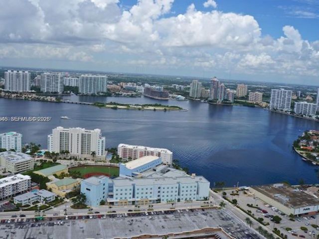 Apartment for rent  Unit #5208 - photo 7426312