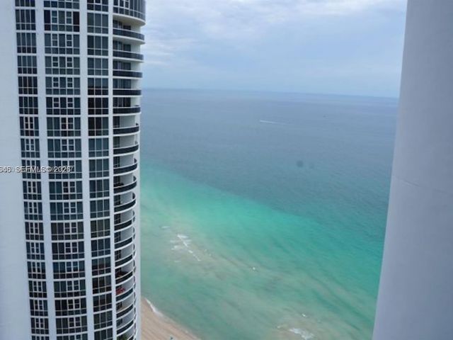 Apartment for rent  Unit #5208 - photo 7426315