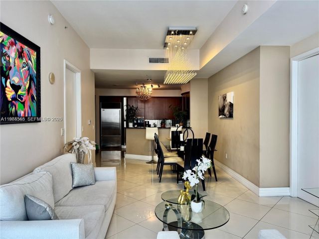 Apartment for rent  Unit #5208 - photo 7426329