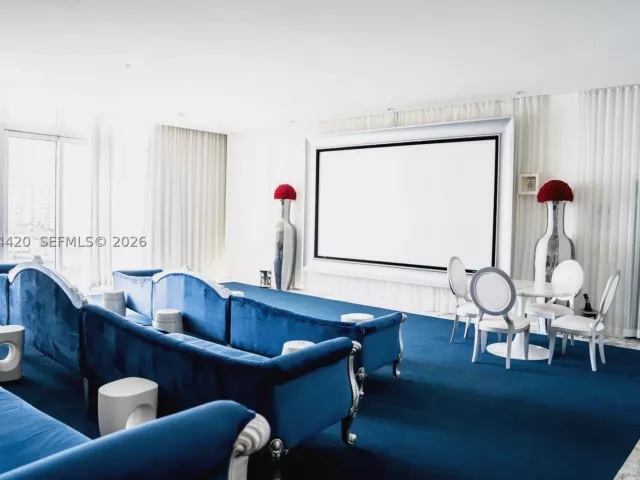 2-bedroom condo for rent in Miami - 465 Brickell Ave 5302 - MondialRealty