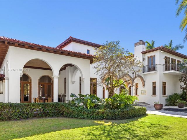 Home for sale at 221 Casuarina Concourse - photo 7470844