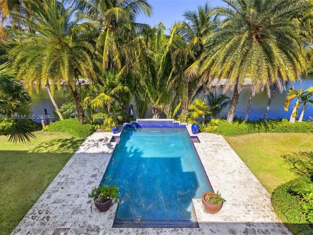 Home for sale at 221 Casuarina Concourse - photo 7470850