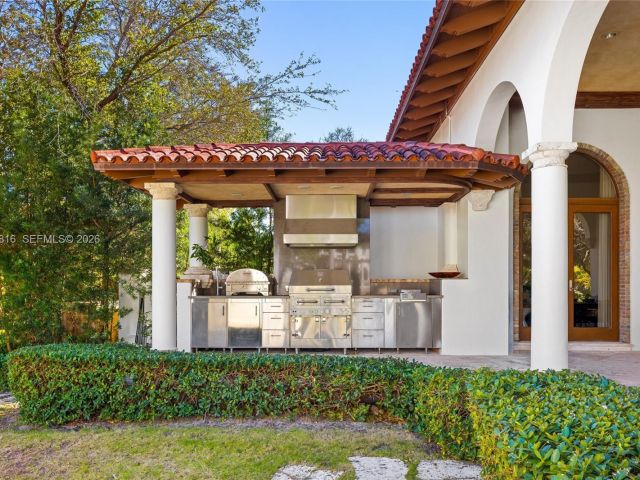 Home for sale at 221 Casuarina Concourse - photo 7470854