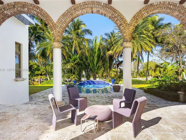 Home for sale at 221 Casuarina Concourse - photo 7470855