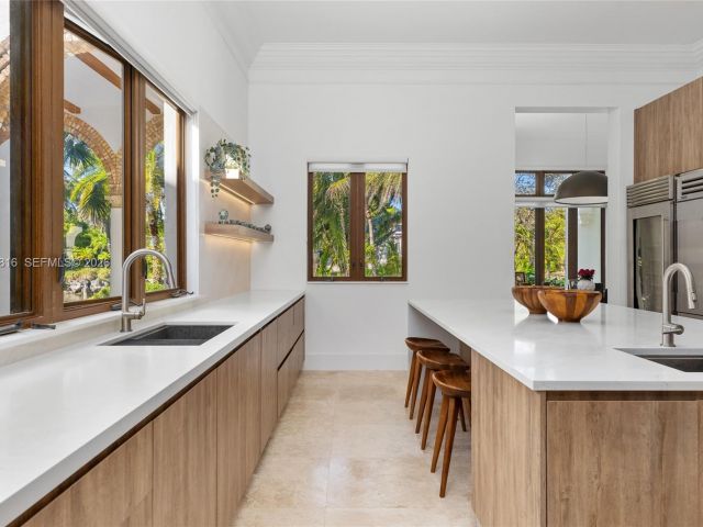 Home for sale at 221 Casuarina Concourse - photo 7470860