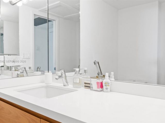 Apartment for rent  Unit #504 - photo 7510142