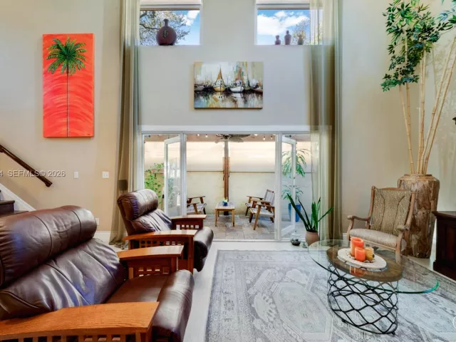 2-bedroom home for sale in Miami - 3197 Virginia St - MondialRealty