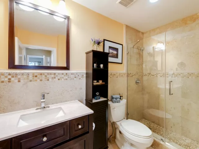 2-bedroom home for sale in Miami - 3197 Virginia St - MondialRealty