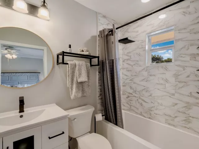 2-bedroom home for sale in Miami - 3197 Virginia St - MondialRealty