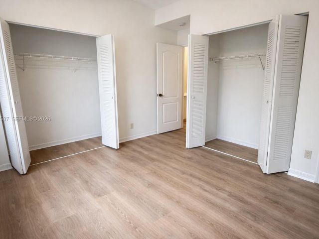 2-bedroom home for rent in Miami - 835 NE 212th Ter 4 - MondialRealty