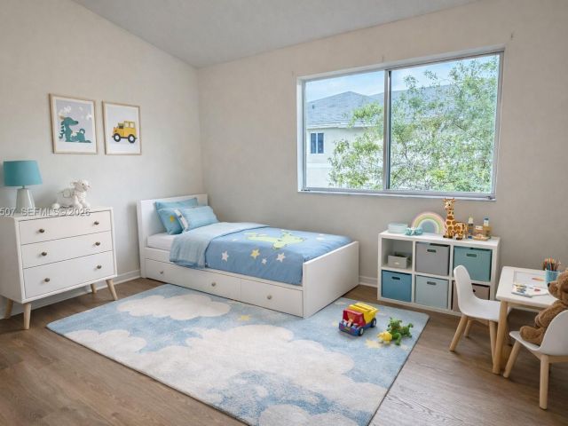 2-bedroom home for rent in Miami - 835 NE 212th Ter 4 - MondialRealty