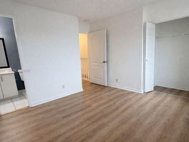 2-bedroom home for rent in Miami - 835 NE 212th Ter 4 - MondialRealty