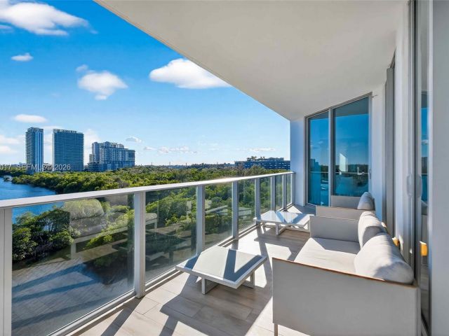 Apartment for sale  Unit #706 - photo 7503449