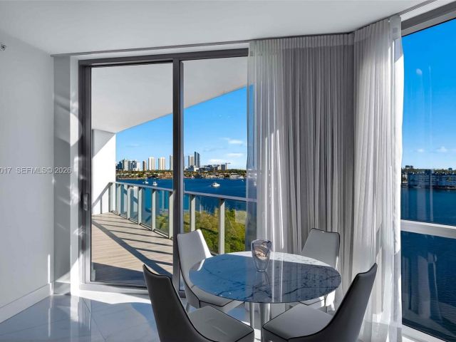 Apartment for sale  Unit #706 - photo 7503460