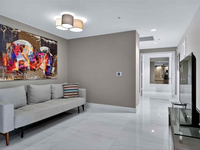 Apartment for sale  Unit #706 - photo 7503461