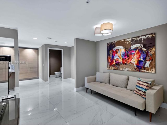 Apartment for sale  Unit #706 - photo 7503462