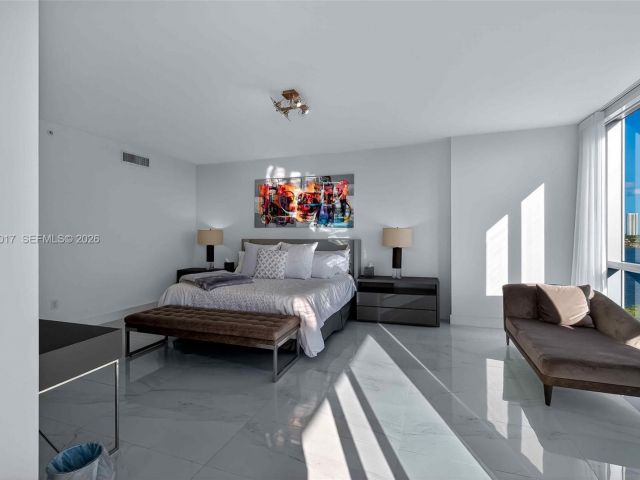 Apartment for sale  Unit #706 - photo 7503463