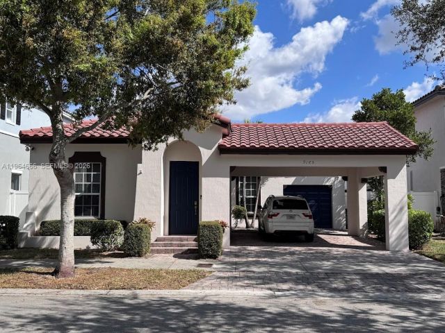 Home for rent at 9165 SW 170th Ave . - photo 7428449