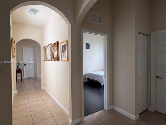 Home for rent at 9165 SW 170th Ave . - photo 7428451