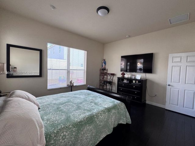 Home for rent at 9165 SW 170th Ave . - photo 7428462