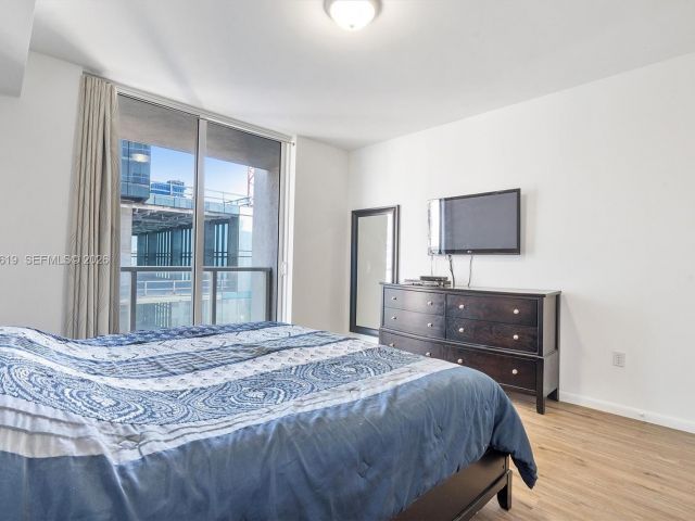 Apartment for rent  Unit #1906 - photo 7434757