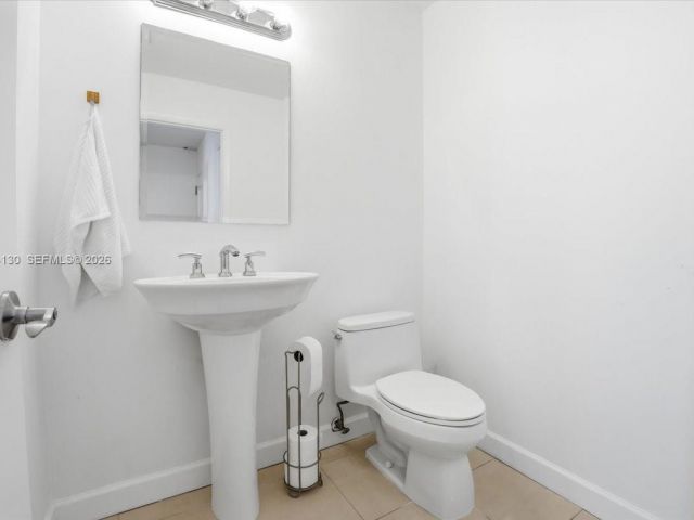 Apartment for sale  Unit #709 - photo 7443089