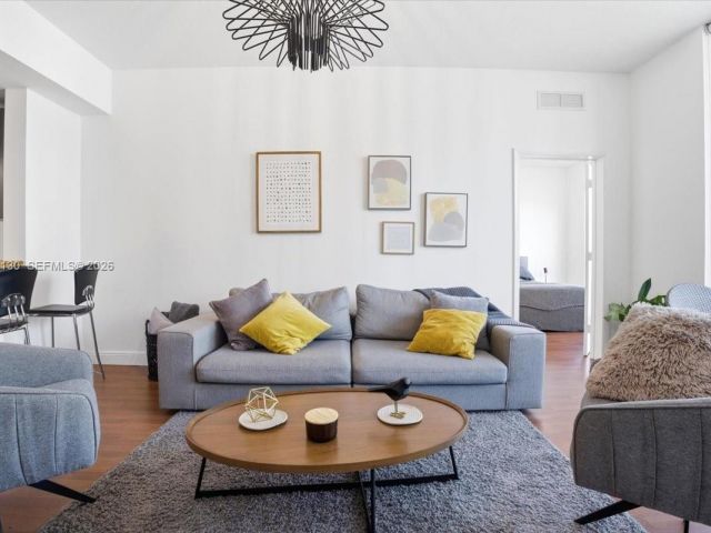 Apartment for sale  Unit #709 - photo 7443097