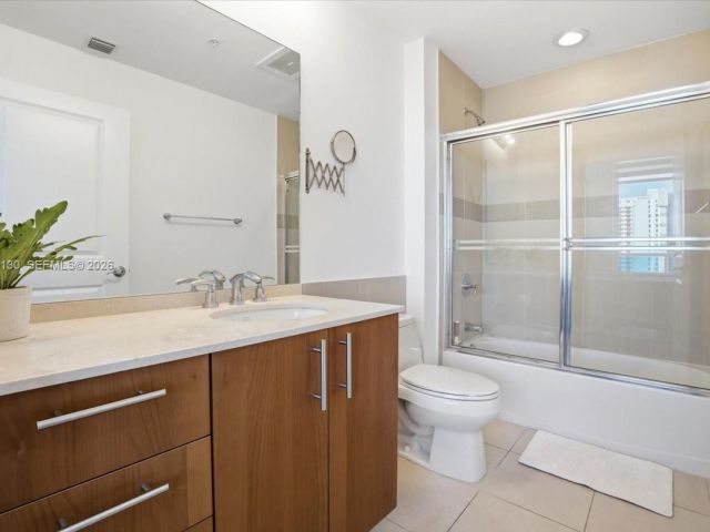 Apartment for sale  Unit #709 - photo 7443101