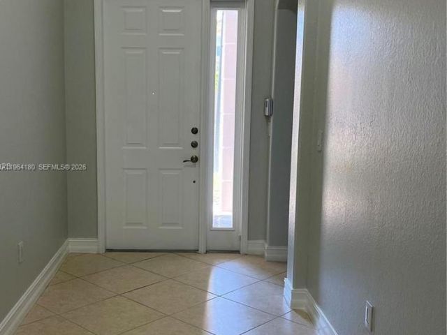 Home for rent at 11177 NW 79th Ln - photo 7434246
