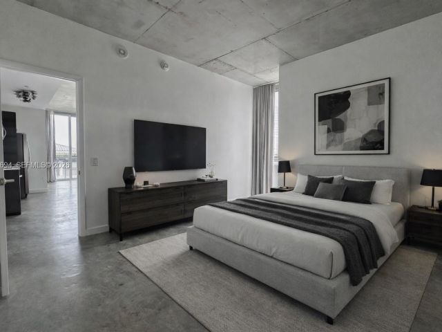 2-bedroom condo for rent in Miami - 151 SE 1st St 1501 - MondialRealty