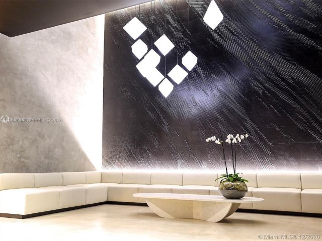 2-bedroom condo for rent in Miami - 151 SE 1st St 1501 - MondialRealty