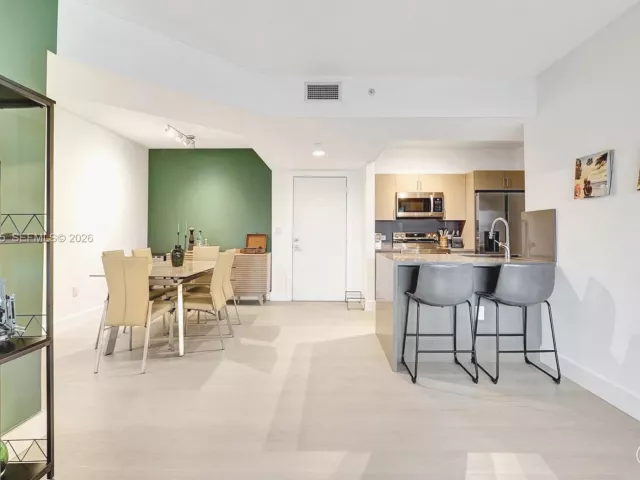2-bedroom condo for rent in Aventura - 18800 NE 29th Ave 517 - MondialRealty
