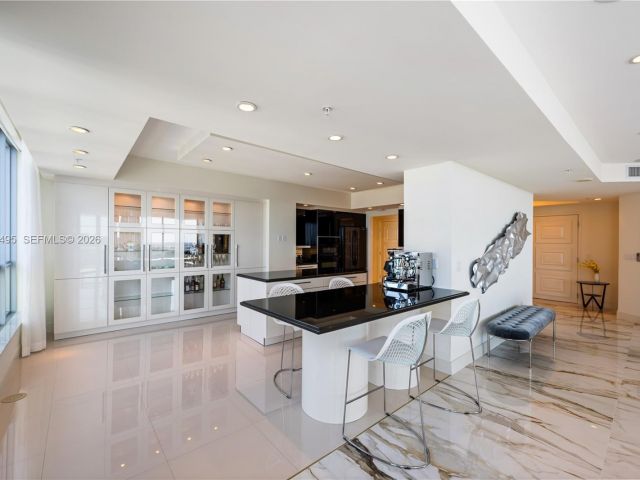 Apartment for sale  Unit #2106 - photo 7440501