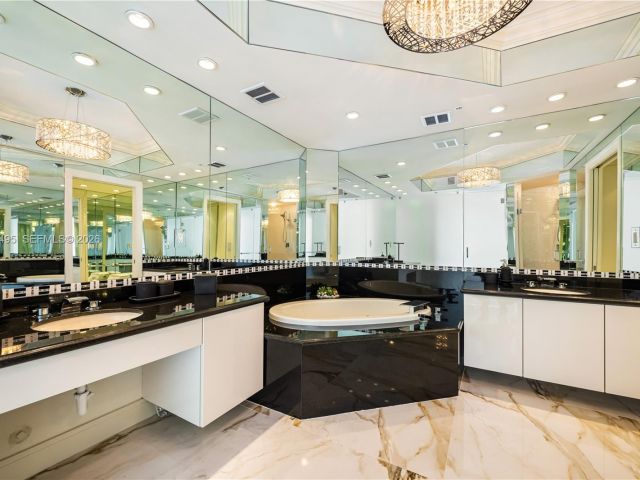 Apartment for sale  Unit #2106 - photo 7440512