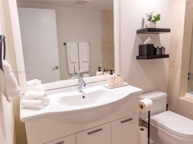 Apartment for sale  Unit #3510 - photo 7429073