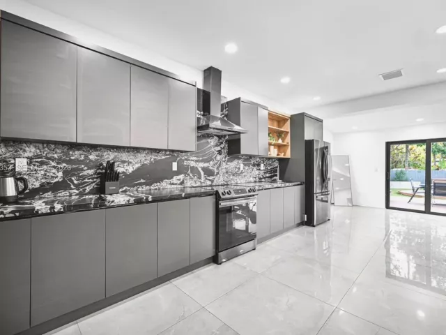 4-bedroom home for sale in Miami - 112 NW 53rd St - MondialRealty