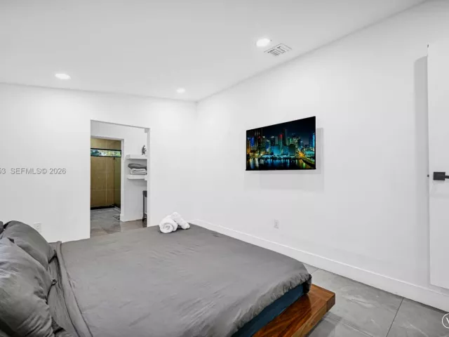 4-bedroom home for sale in Miami - 112 NW 53rd St - MondialRealty